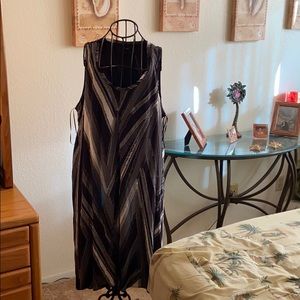 NWT Simply vera Wang black and white dress